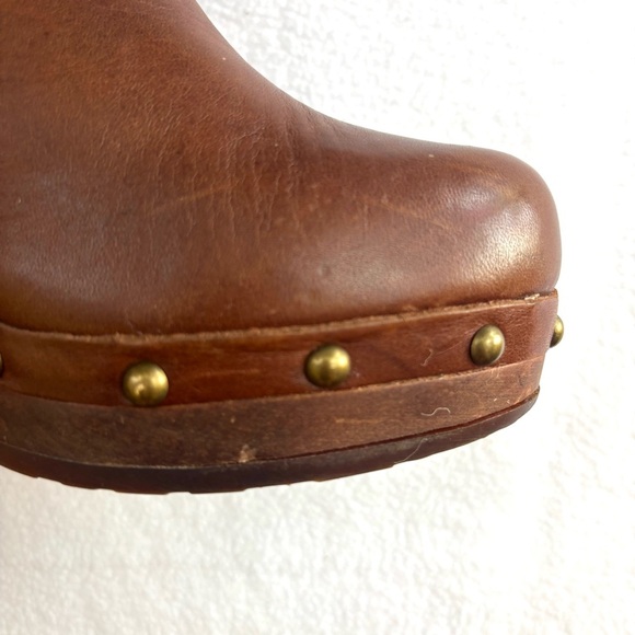 UGG Brown 70’s Sherpa Lined Studded Platform Retro Heel Leather Boots (7) - Picture 5 of 14